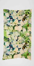 Afbeelding in Gallery-weergave laden, Sjaal Van Gogh white rose
